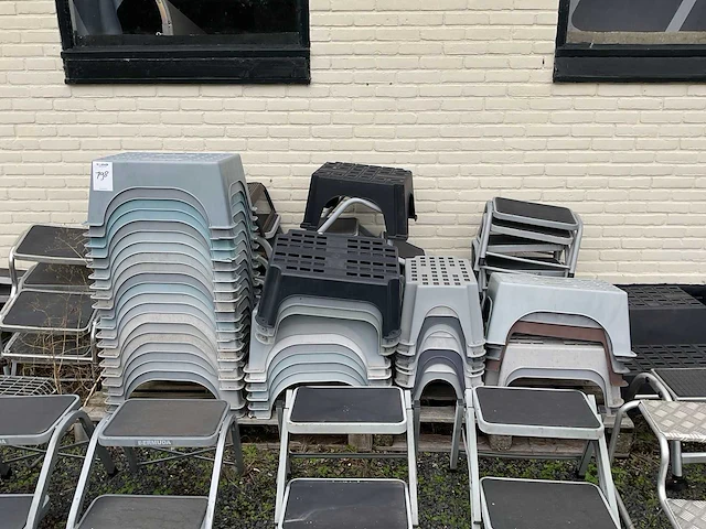 Partij caravan opstapjes - afbeelding 3 van  5