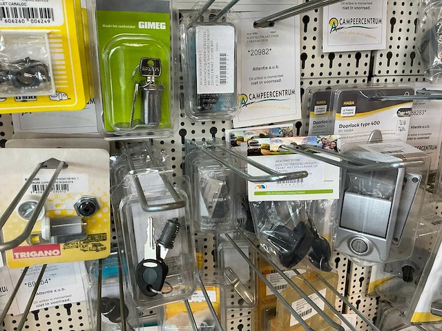 Partij caravan/camper deursloten en onderdelen - afbeelding 5 van  33