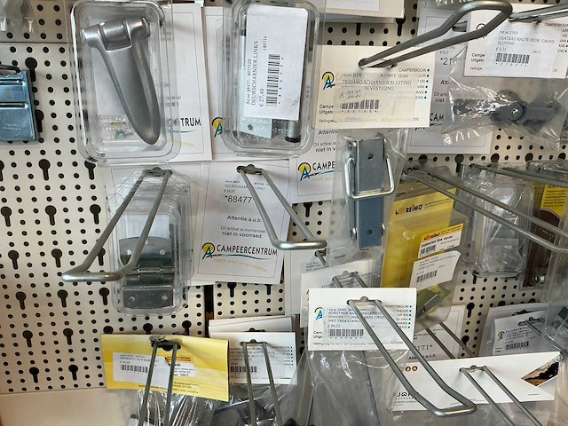 Partij caravan/camper deursloten en onderdelen - afbeelding 11 van  33