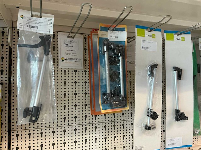 Partij caravan/camper raamuitzetters - afbeelding 14 van  18