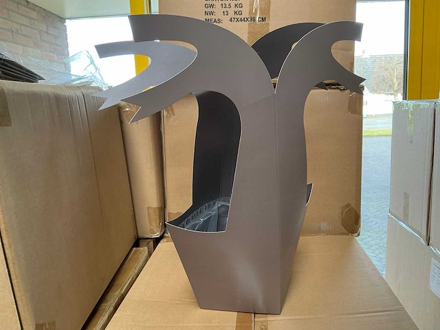 Partij carry bags boudova. taupe 13x13x45cm (2400x) - afbeelding 1 van  1