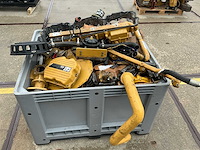 Partij caterpillar c12 motoronderdelen, inclusief kuubskist - afbeelding 14 van  16