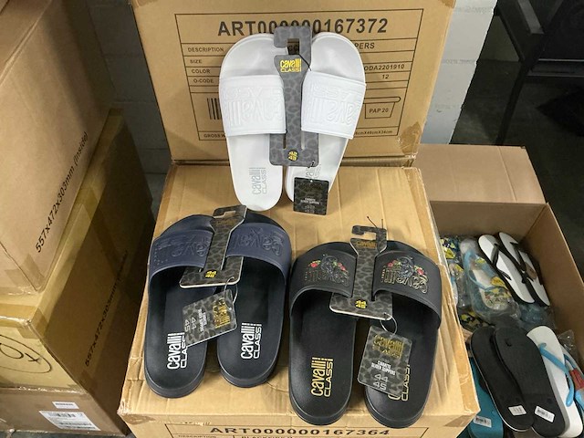 Partij cavalli slippers (70x) - afbeelding 1 van  12