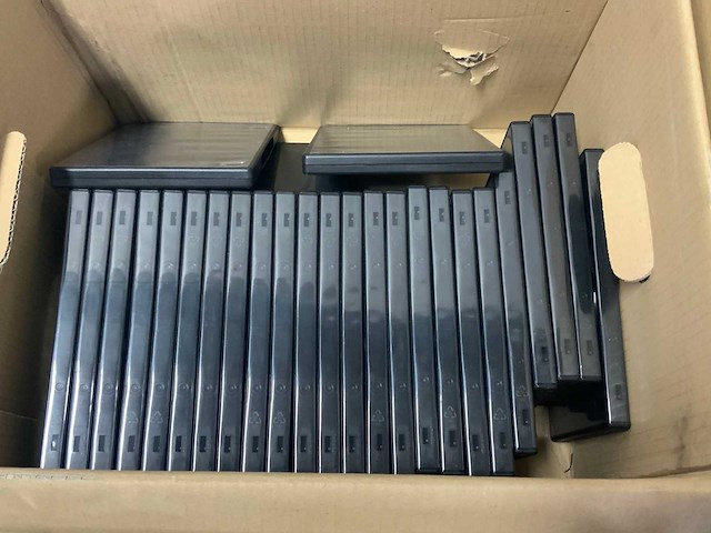 Partij cd's, dvd's en toebehoren - afbeelding 3 van  10