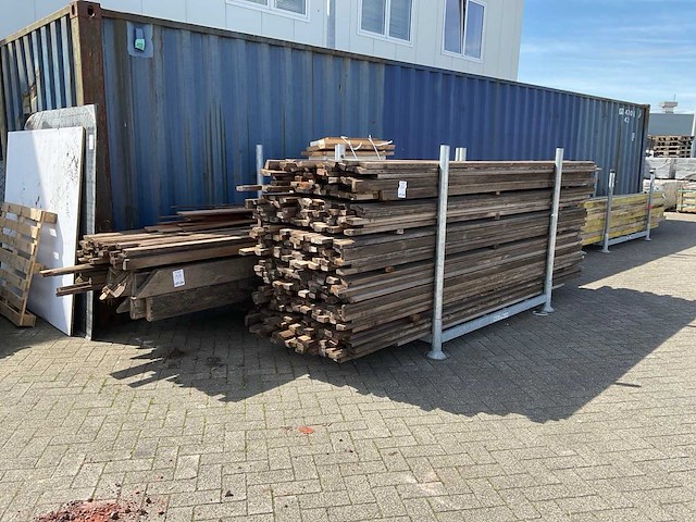 Partij ceder hout - afbeelding 1 van  9