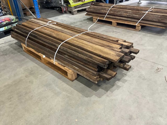 Partij ceder hout - afbeelding 2 van  4