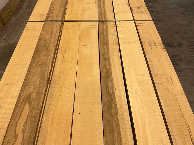 Partij celtis hardhouten planken - 430-490x15,5x3 cm - afbeelding 4 van  8