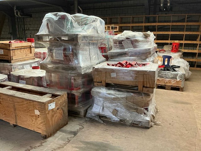 Partij centek boortoren behuizing onderdelen - afbeelding 1 van  18