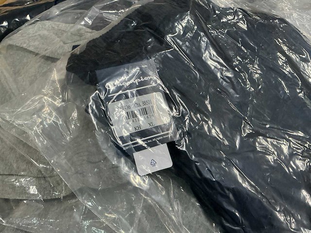 Partij champion shorts grey/black/dark blue (390x) - afbeelding 4 van  13