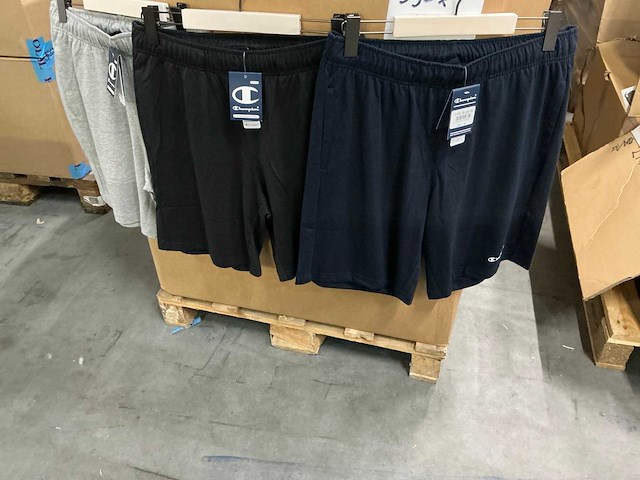 Partij champion shorts grey/black/dark blue (390x) - afbeelding 1 van  13