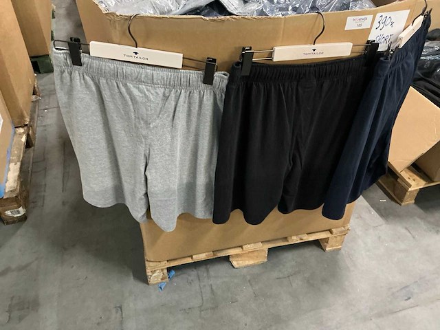 Partij champion shorts grey/black/dark blue (390x) - afbeelding 11 van  13