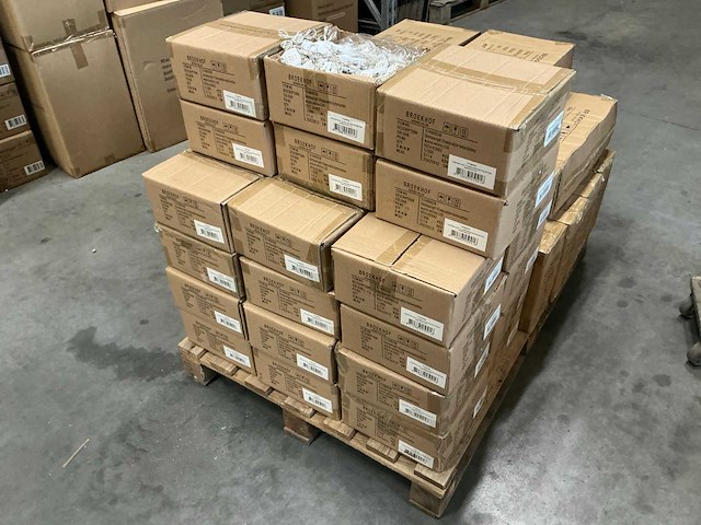 Partij christmas light 10 lamps white + button battery warm white led (6000x) - afbeelding 3 van  4