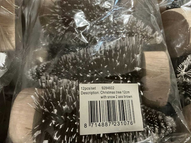 Partij christmas trees 12cm with snow (336x) - afbeelding 5 van  6