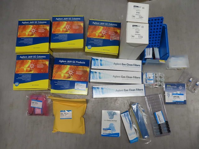 Partij chromatografie toebehoren - afbeelding 1 van  6