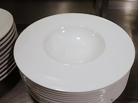 Partij churchill alchemy soepborden & vega pastaborden - afbeelding 2 van  7