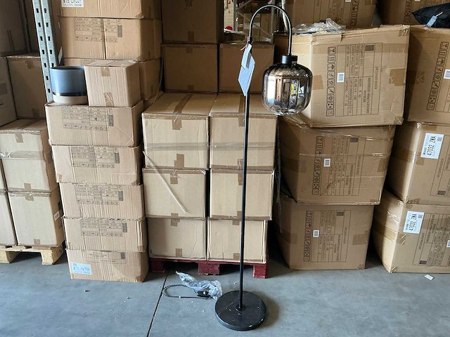 Partij coco maison essex floor lamp 165cm (16x) - afbeelding 1 van  5