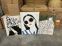 Partij coco maison fashionista set of 3 prints 60x80cm (25 sets) - afbeelding 1 van  5