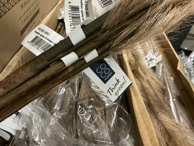 Partij coco maison feathers x3 brown h120&130cm (550x) - afbeelding 5 van  5