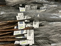 Partij coco maison feathers x3 grey h130cm (450x) - afbeelding 3 van  3
