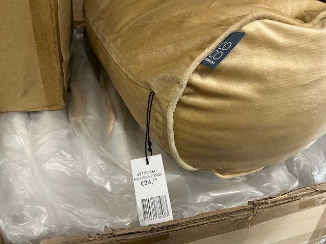 Partij coco maison roll cushion 22x50cm (46x) - afbeelding 3 van  7