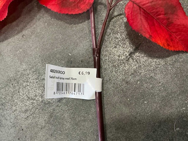Partij coco maison salal leaf red 75cm (54x) - afbeelding 4 van  4