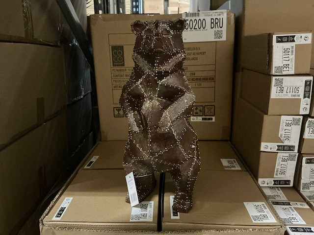 Partij coco maison wild bear statue h35cm (28x) - afbeelding 1 van  6