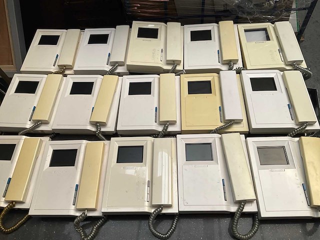 Partij comelit intercoms (15x) - afbeelding 1 van  7