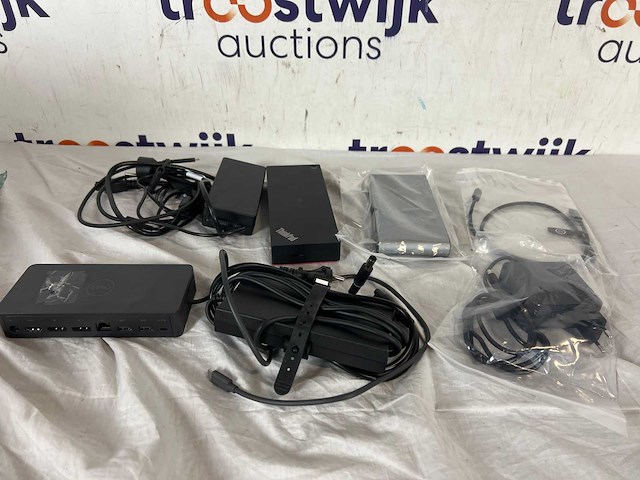 Partij computer accessoires - afbeelding 1 van  1