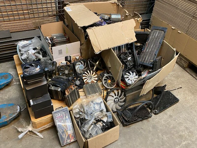 Partij computerkoeling en ventilatoren - afbeelding 5 van  14