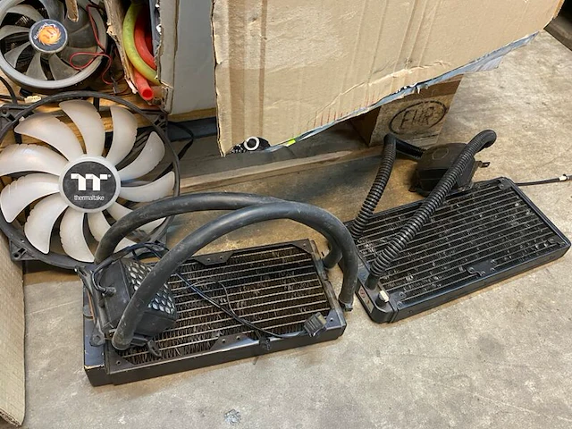 Partij computerkoeling en ventilatoren - afbeelding 10 van  14