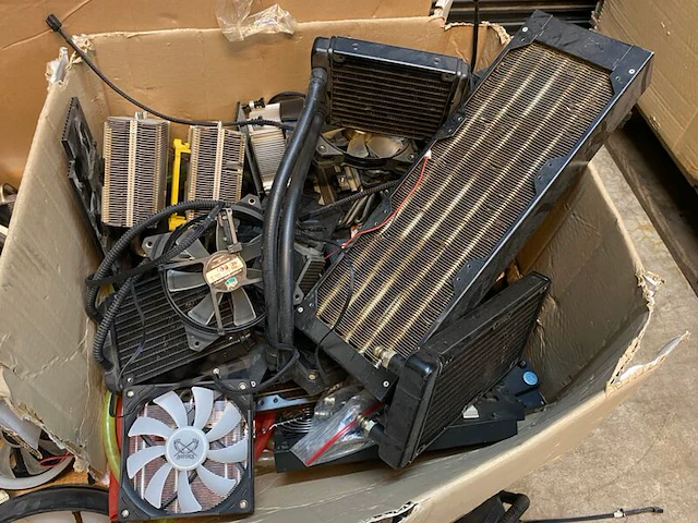 Partij computerkoeling en ventilatoren - afbeelding 12 van  14