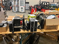 Partij computeronderdelen - afbeelding 1 van  7