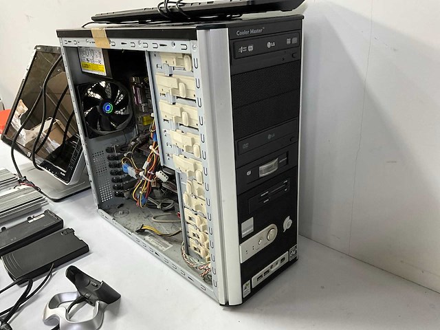 Partij computeronderdelen - afbeelding 2 van  10