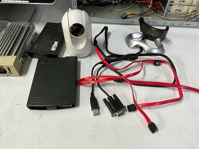 Partij computeronderdelen - afbeelding 9 van  10