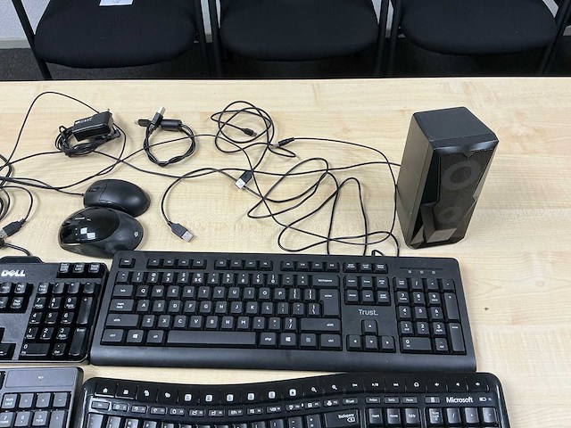 Partij computeronderdelen - afbeelding 4 van  5