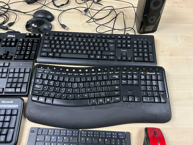 Partij computeronderdelen - afbeelding 7 van  8