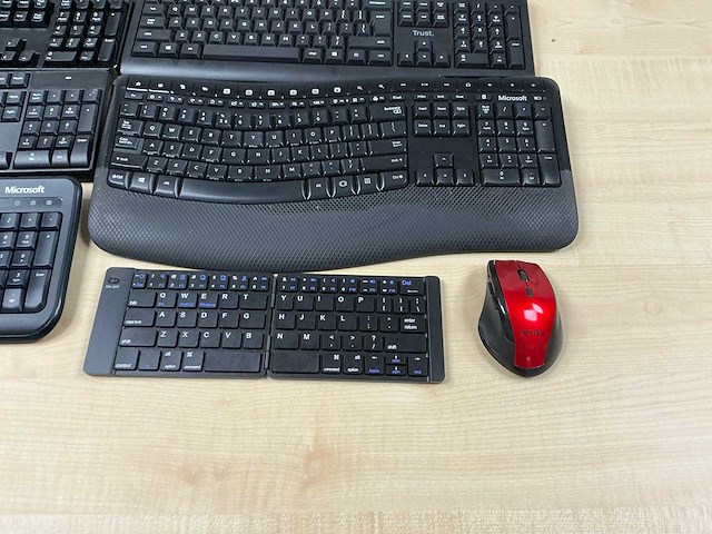 Partij computeronderdelen - afbeelding 8 van  8