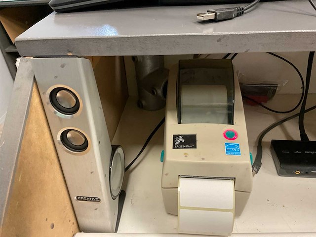 Partij computeronderdelen - afbeelding 2 van  3