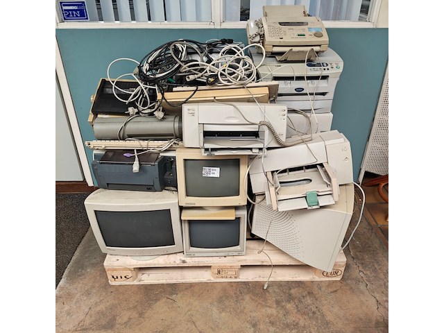 Partij computers - afbeelding 1 van  3