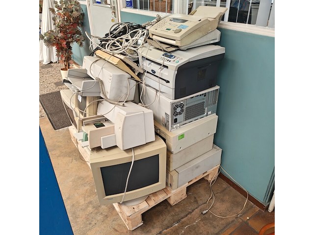 Partij computers - afbeelding 2 van  3