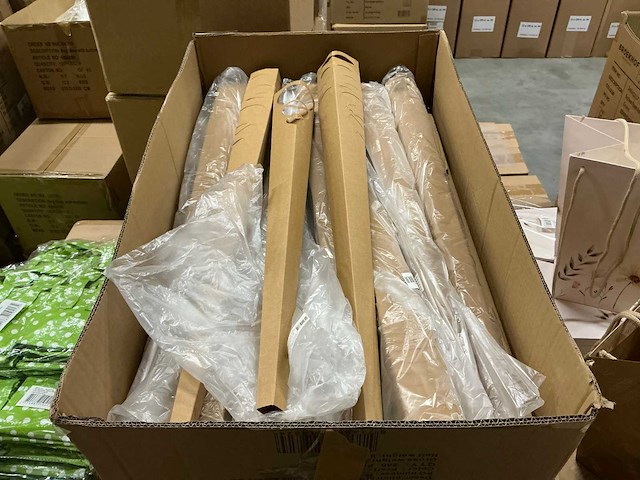 Partij conical tubes heart kraft 65x6x2cm (1520x) - afbeelding 3 van  6