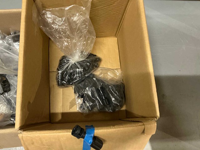 Partij connectoren - afbeelding 2 van  6