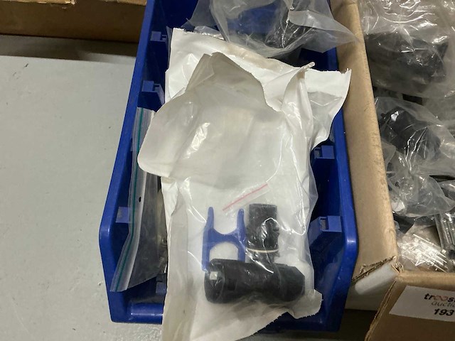 Partij connectoren - afbeelding 6 van  6