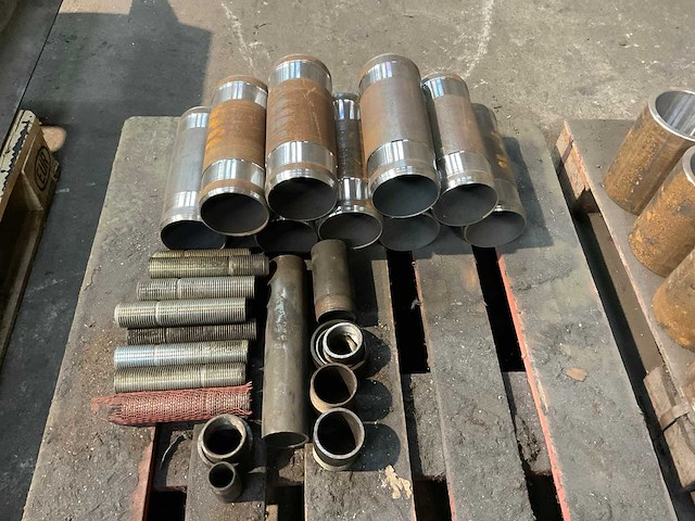 Partij constructiemateriaal - afbeelding 1 van  4