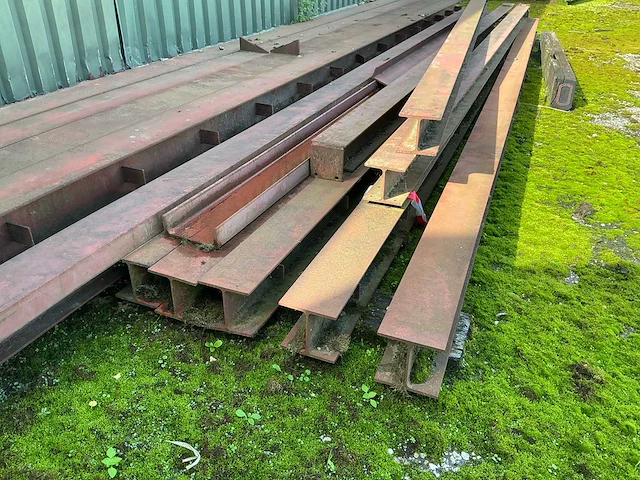 Partij constructiestaal hea 160, hea 180, hea 280 en upn 220 – ca. 5.400 kg - afbeelding 2 van  8