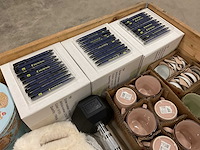 Partij consumentengoederen - afbeelding 8 van  9