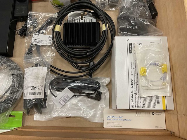 Partij consumentengoederen - afbeelding 13 van  16