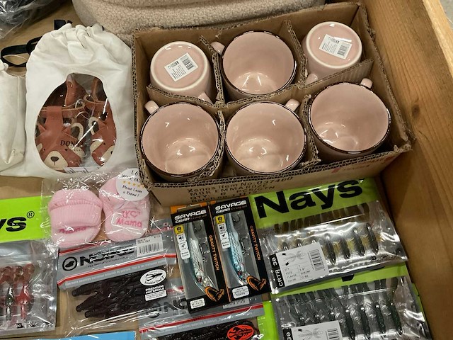 Partij consumentengoederen - afbeelding 2 van  12