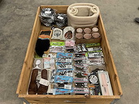 Partij consumentengoederen - afbeelding 1 van  12