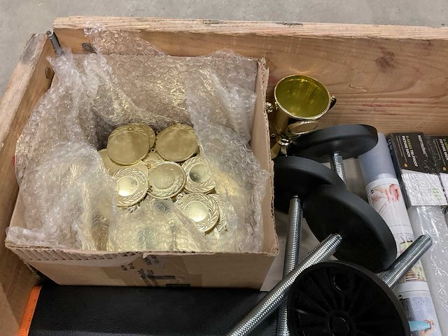 Partij consumentengoederen - afbeelding 6 van  9